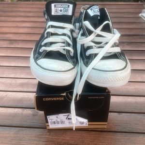 Black converse